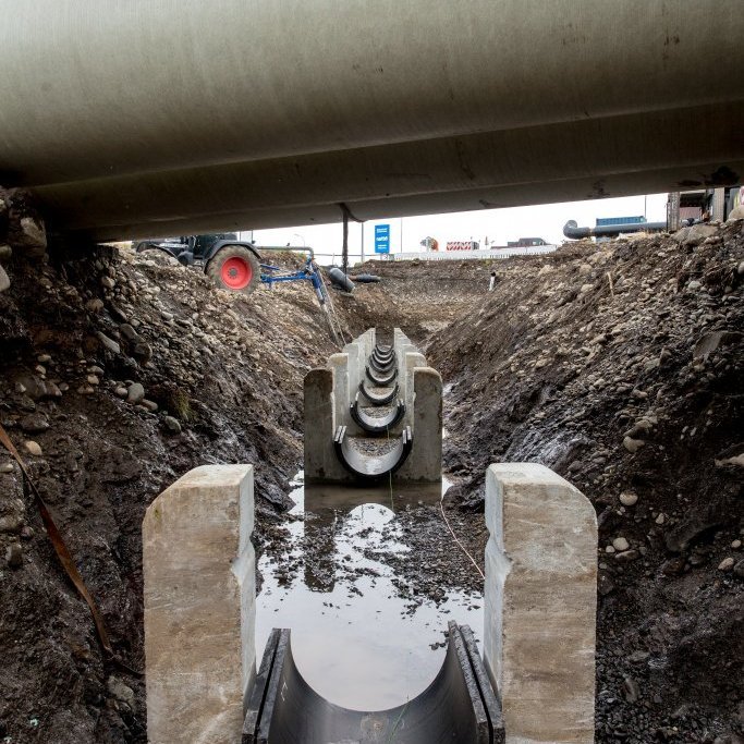 Hjalteyrarlögn lögð undir Glerá haustið 2018 - Mynd: Auðunn Níelsson