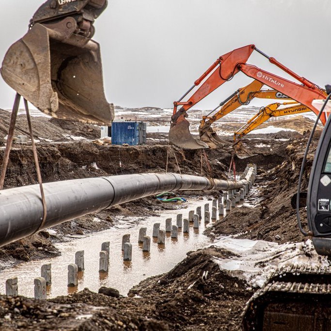 Hjalteyrarlögn lögð undir Hörgá í apríl 2020. Mynd: Auðunn Níelsson