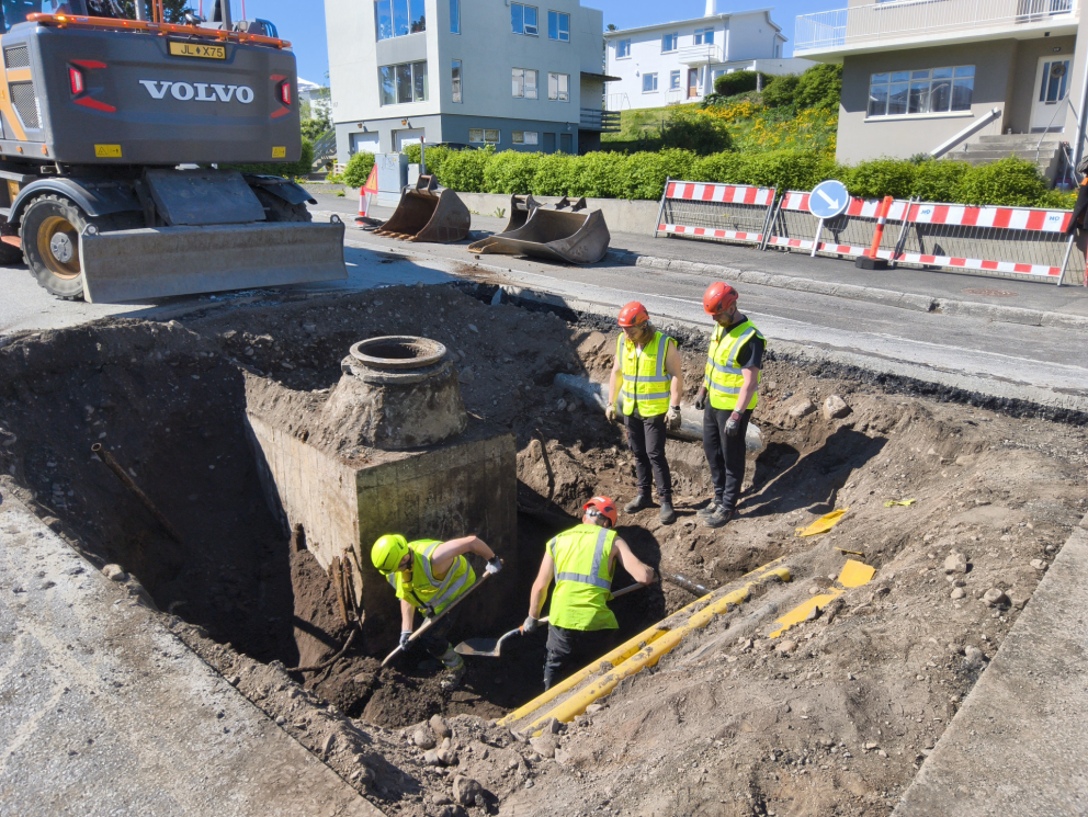Viðgerð á fráveitu gekk vel
