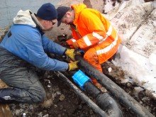 Unnið við tengingar