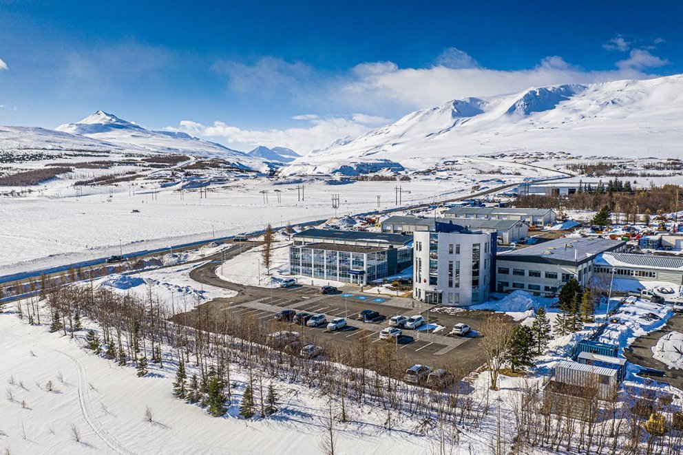 Höfuðstöðvar Norðurorku að vetrarlagi.