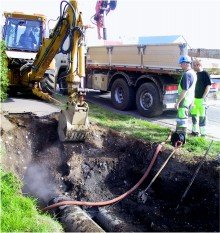 Unið við viðgerð á stofnlögn að Gerðahverfi
