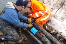 Unnið við tengingar