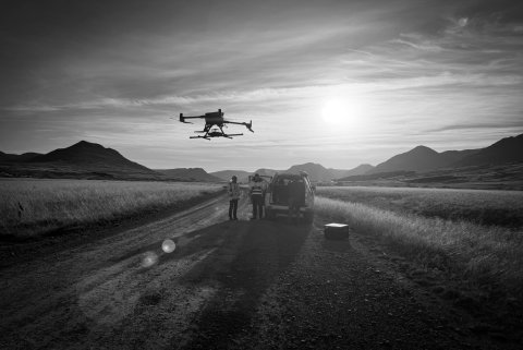 Frábær veðurskilyrði fyrir segulmælingar með dróna.