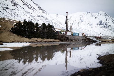 Borun nýrrar vinnsluholu í Ólafsfirði