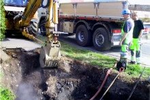 Unið við viðgerð á stofnlögn að Gerðahverfi